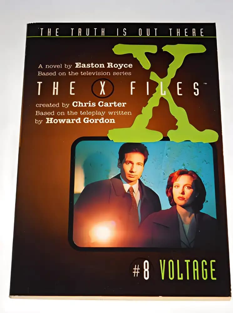 Book cover of 'Voltage #8'